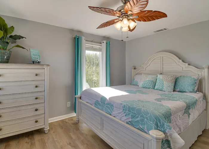 Absolute Location! Heart Of Holiday home